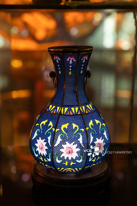 浙江省嘉兴海宁博物馆展出文物 中国海宁硖石灯彩图片素材