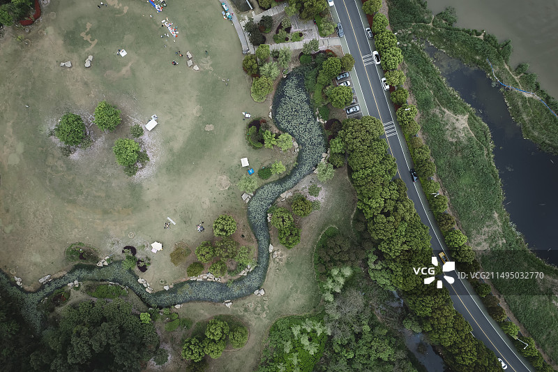 航拍苏州太湖湾沿湖公路图片素材