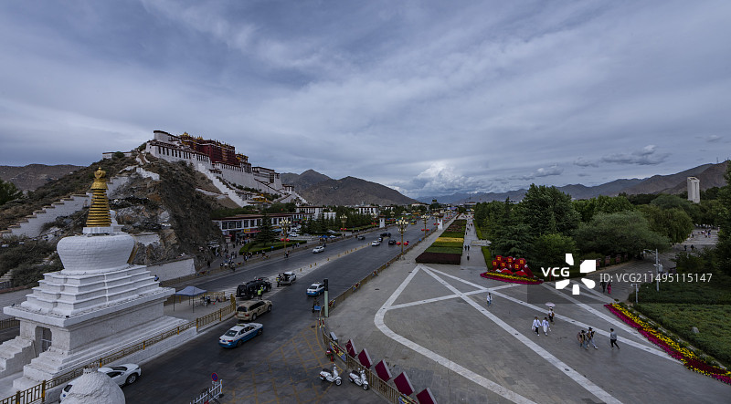 拉萨药王山观景台图片素材