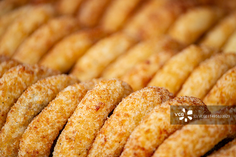 四川省内江市东兴区椑木镇特色美食小吃板板桥油炸粑图片素材