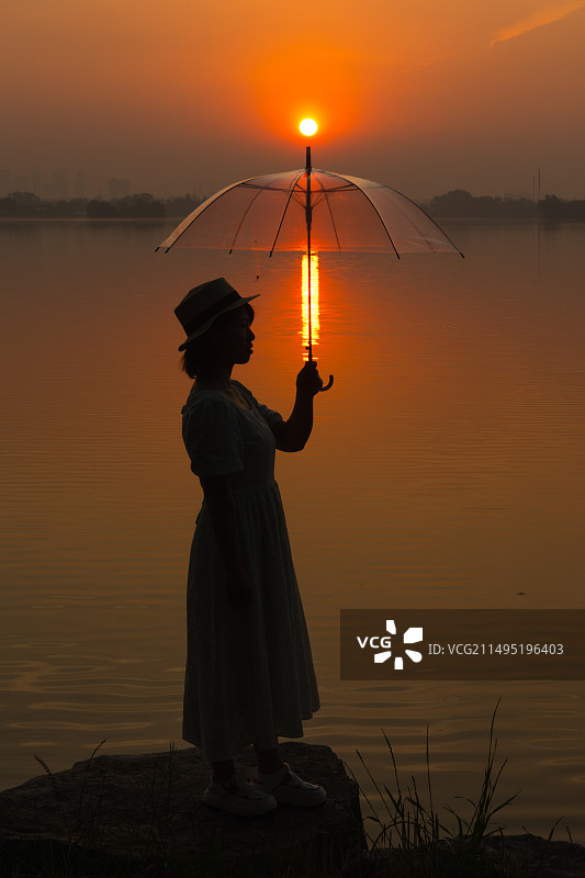 武汉东湖日出图片素材