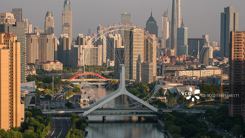 天津之眼摩天轮特写图片素材