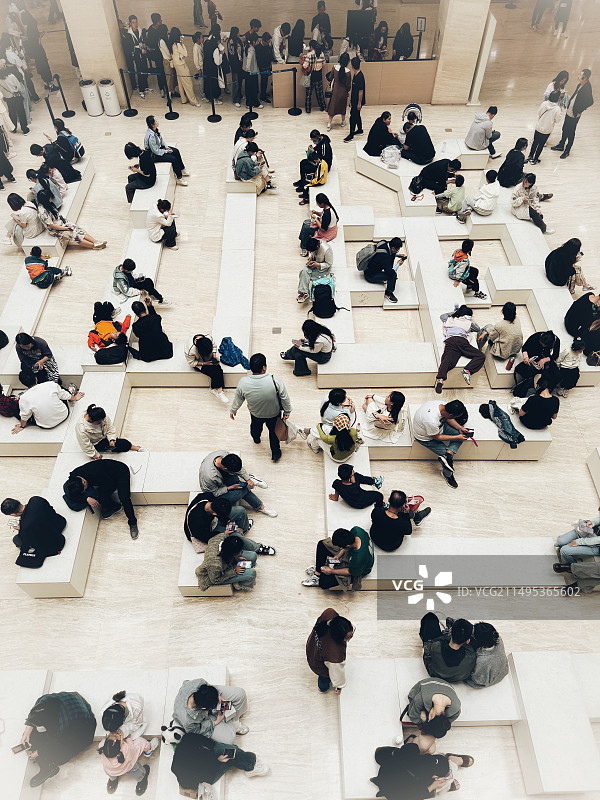 南京博物院排队参观图片素材