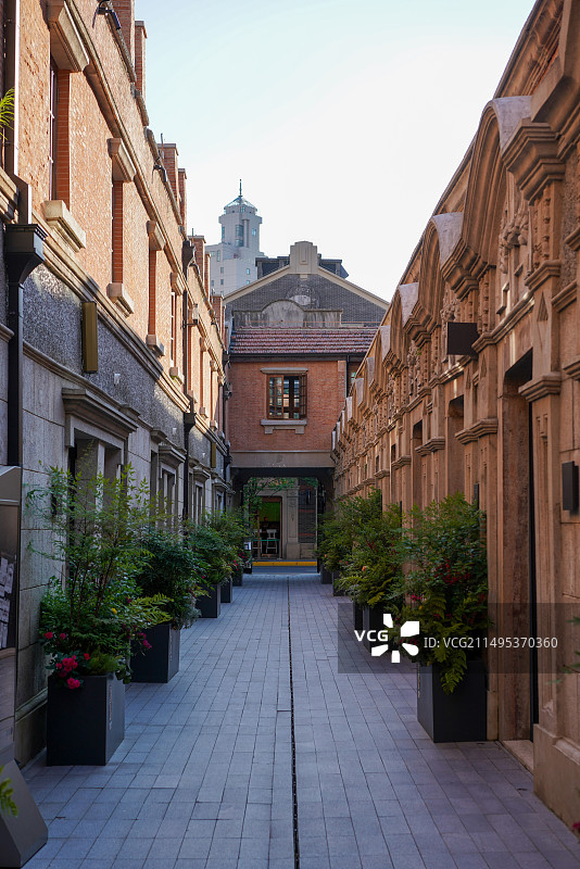 张园石库门建筑巷道图片素材