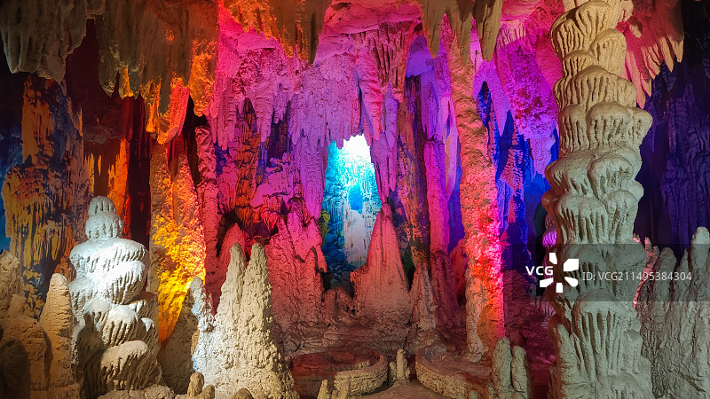 北京地质博物馆里的溶洞场景图片素材