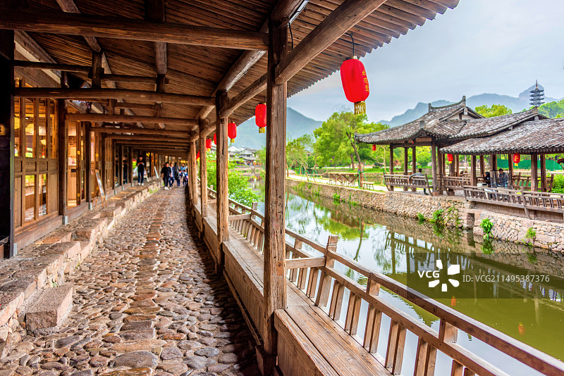 中国浙江温州楠溪江丽水古街景区丽水长廊图片素材