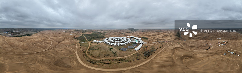 航拍内蒙古响沙湾旅游区莲花酒店风光图片素材
