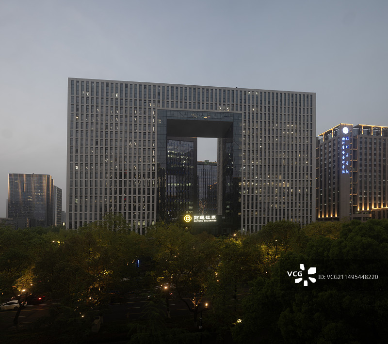 杭州财通大厦总部图片素材