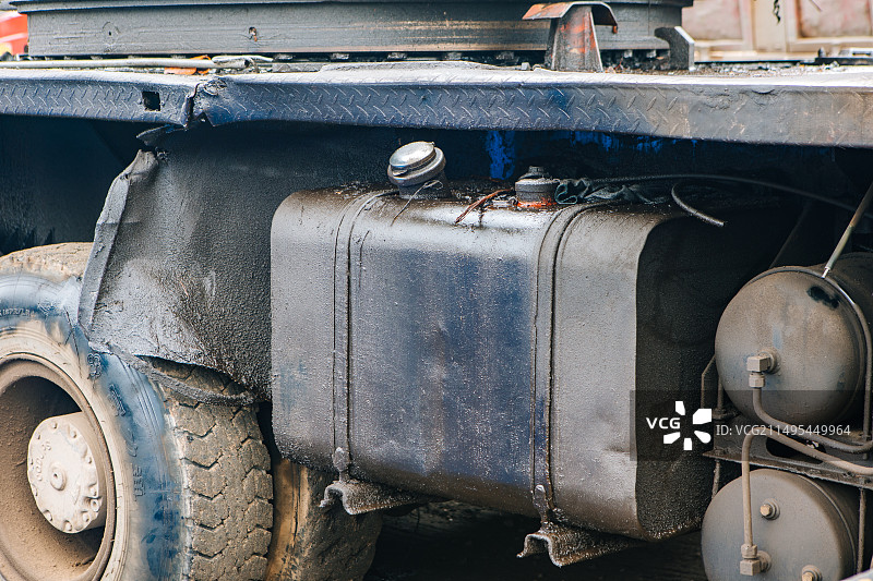 大货车油箱图片素材