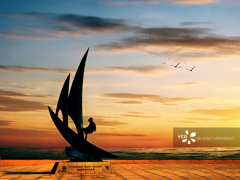 潍坊滨海欢乐海沙滩雕塑图片素材