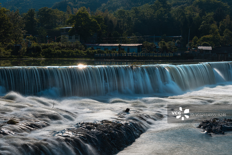 湖北崇阳县千年古堰图片素材