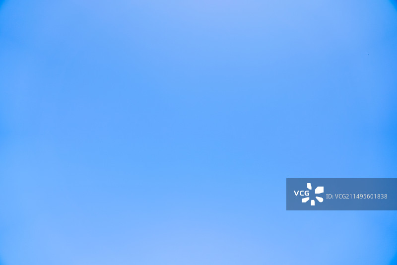 夏季的蓝天白云仅天空背景棉花云空白素材图片素材