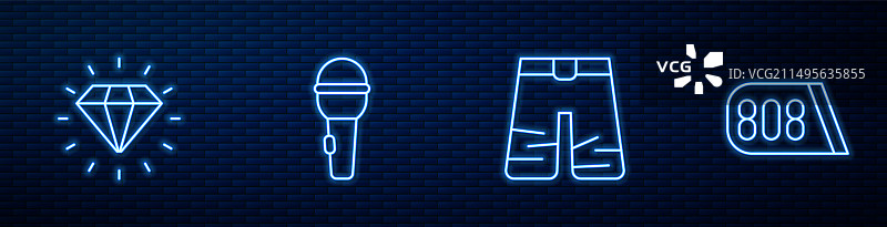 阔腿裤、钻石、麦克风和鼓图片素材