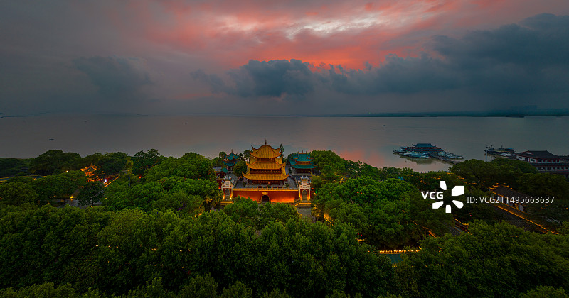 晚霞中的岳阳楼图片素材
