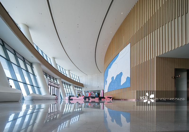 中国山东济南章丘华侨城欢乐荟内景图片素材