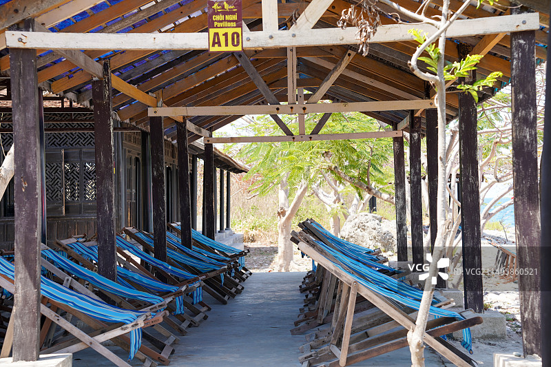 越南芽庄的海和沙滩风景图片素材
