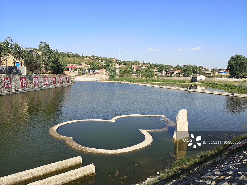 山西新绛著名旅游景点葫芦泉图片素材