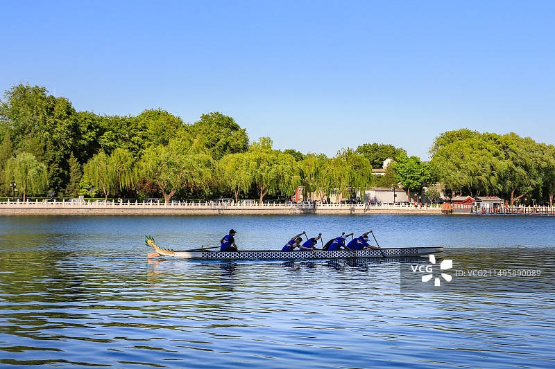 北京后海上演端午节龙舟预演图片素材