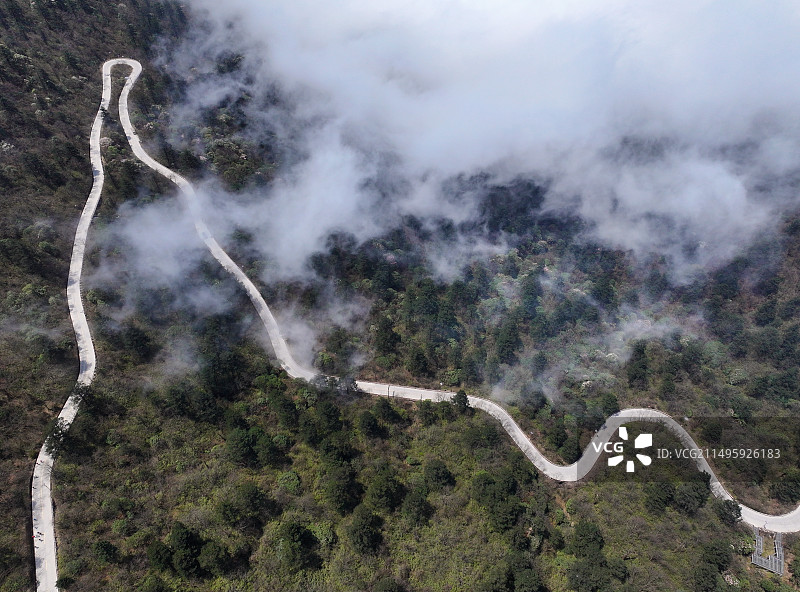 四川省乐山市峨眉山市峨眉山风景区雷洞坪接引殿航拍图片素材