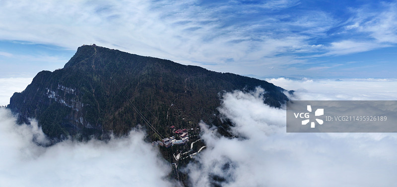 四川省乐山市峨眉山市峨眉山风景区雷洞坪接引殿航拍图片素材