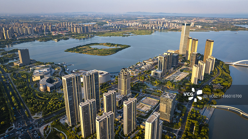 无锡宜兴市东氿湖东氿大厦图片素材