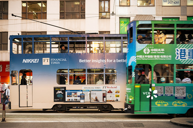 香港叮叮车，香港城市旅游特色交通工具铛铛车，香港city walk体验香港风情，香港特色公交图片素材