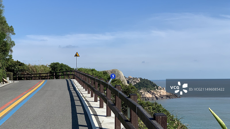 温州南麂岛，环岛公路与蔚蓝海景图片素材