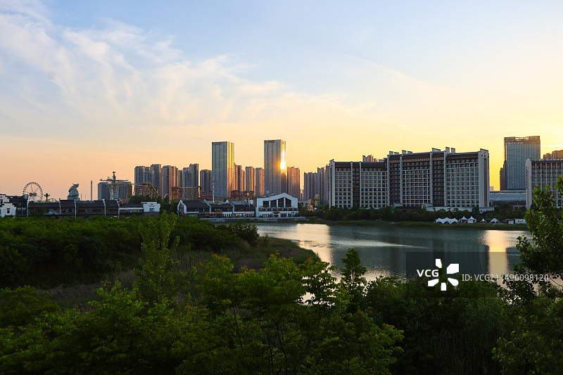 安徽合肥巢湖附近度假酒店群城市风光图片素材
