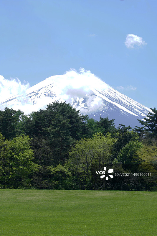 远处的富士山图片素材