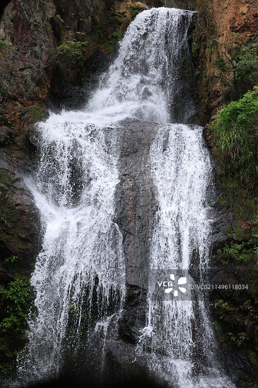 朱自清先生笔下的梅雨潭（清泉石上）图片素材