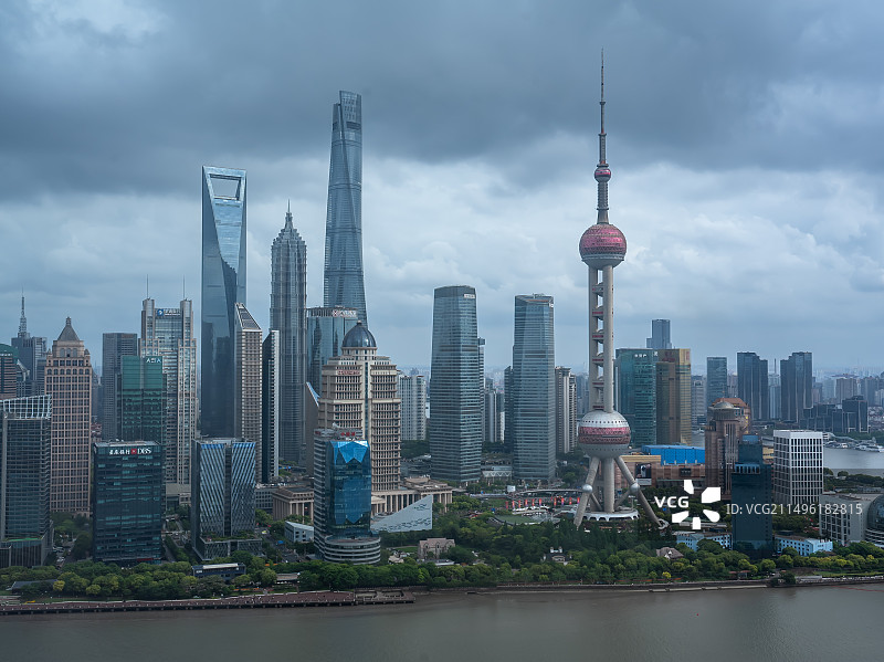 白玉兰广场看浦东图片素材