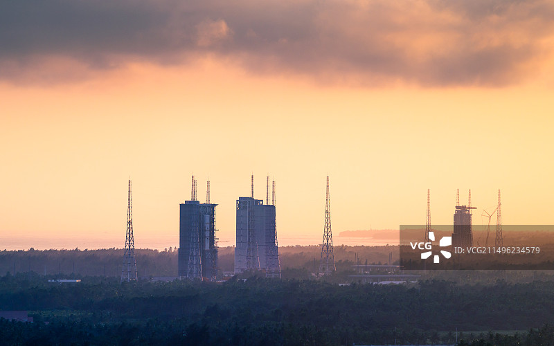 海南文昌卫星发射中心夕阳晚霞图片素材