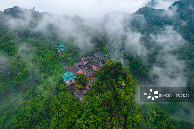 湖北省十堰市武当山风景区南岩航拍图片素材