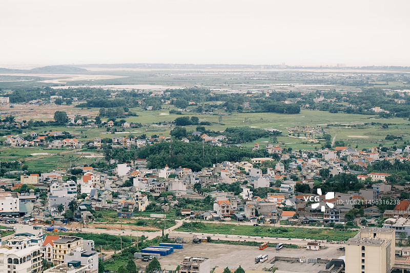 越南芒街俯瞰全景 广西防城港市东兴市口岸俯瞰 城镇郊外田园风光图片素材