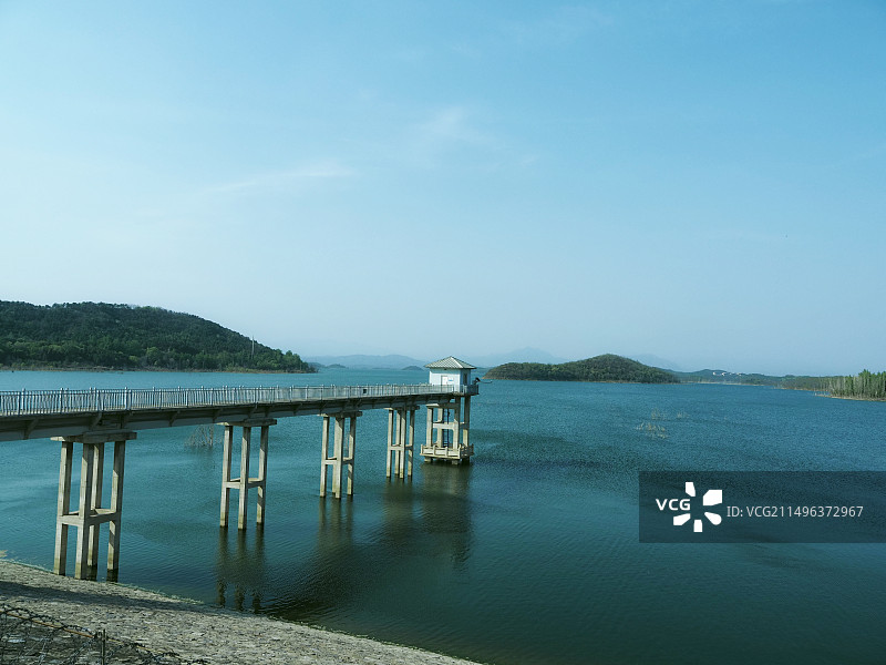 密云水库南骆驼副坝上的风景图片素材