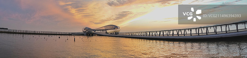 苏州湾阅湖太世纪晚霞图片素材