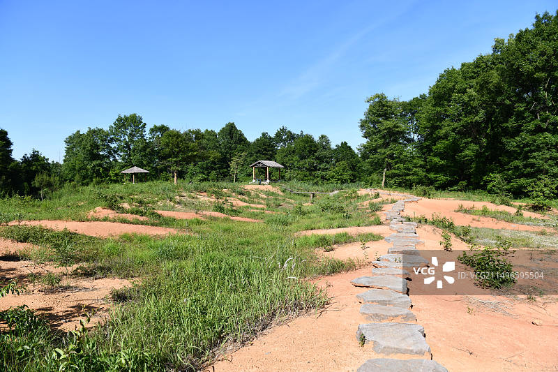 鳄鱼湖景区内的荒漠沙地图片素材