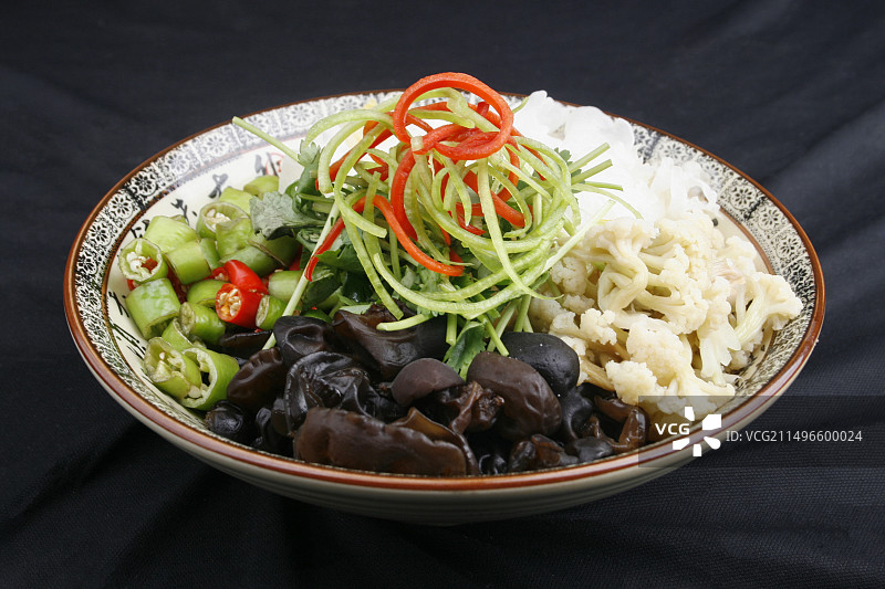 中餐美食-捞拌什锦图片素材