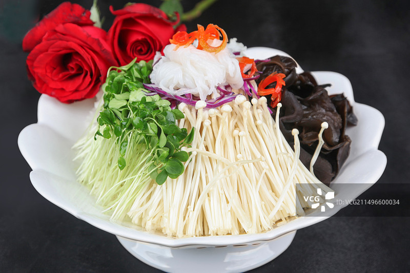 中餐美食-捞拌什锦图片素材