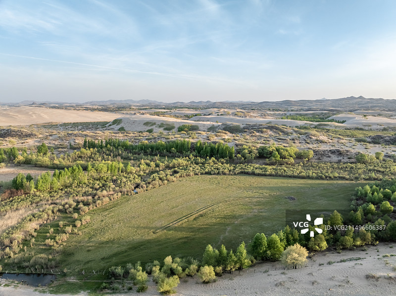 沙漠绿化，生态环境保护图片素材