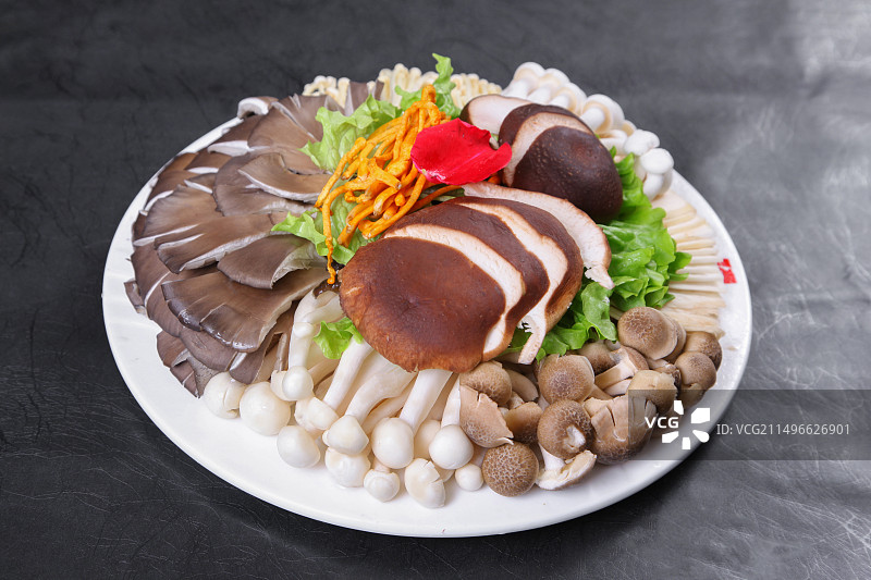 火锅涮品-菌类拼盘图片素材