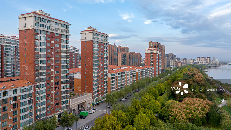 城市社区小区楼房居民楼经济房产楼盘地产航拍图片素材