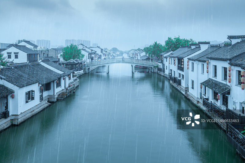 雨中的古运河图片素材