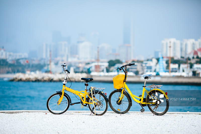 夏天青岛小麦岛海岸风光图片素材