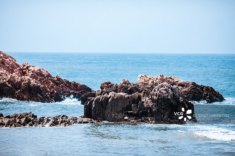 夏天青岛小麦岛海岸风光图片素材