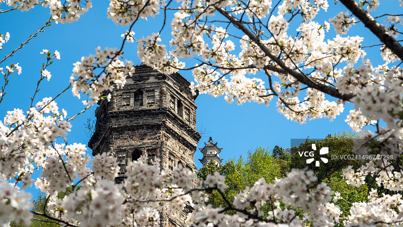春日里的台州临海古城紫阳街图片素材