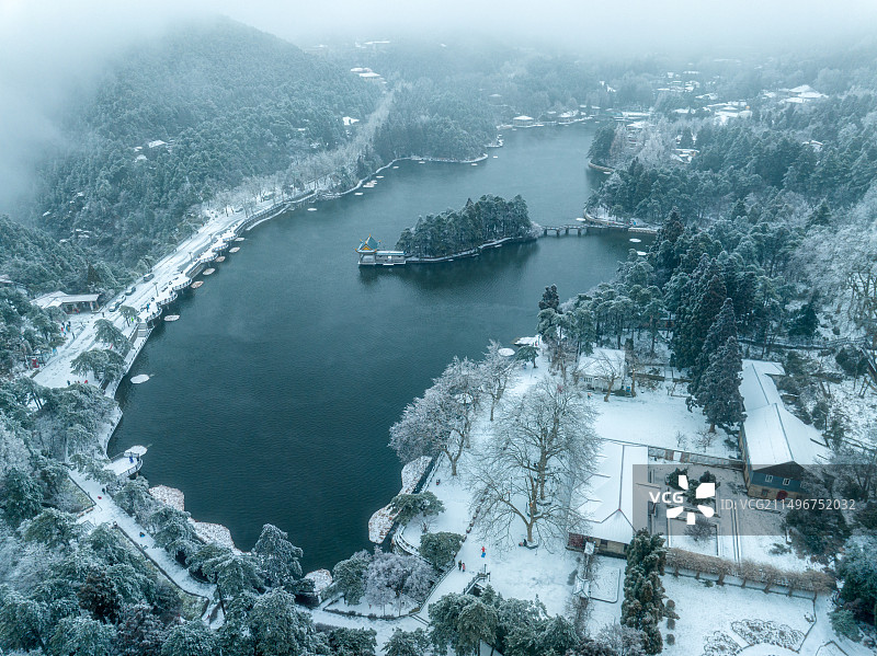 冬临如琴湖图片素材