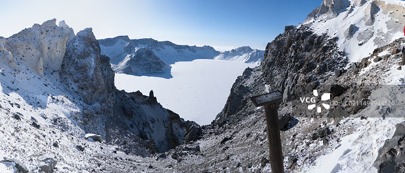 吉林延边长白山天池图片素材