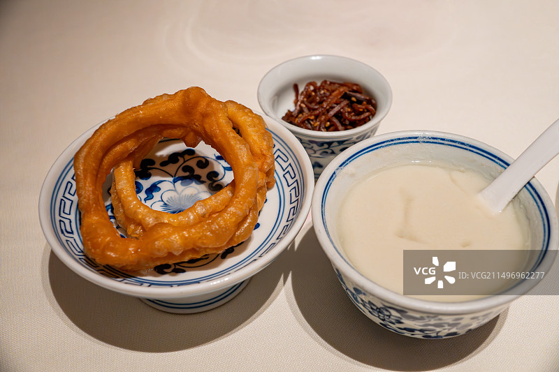 北京特色小吃 豆汁焦圈图片素材