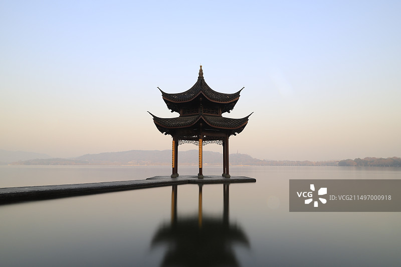 冬天的集贤亭和涌金门图片素材